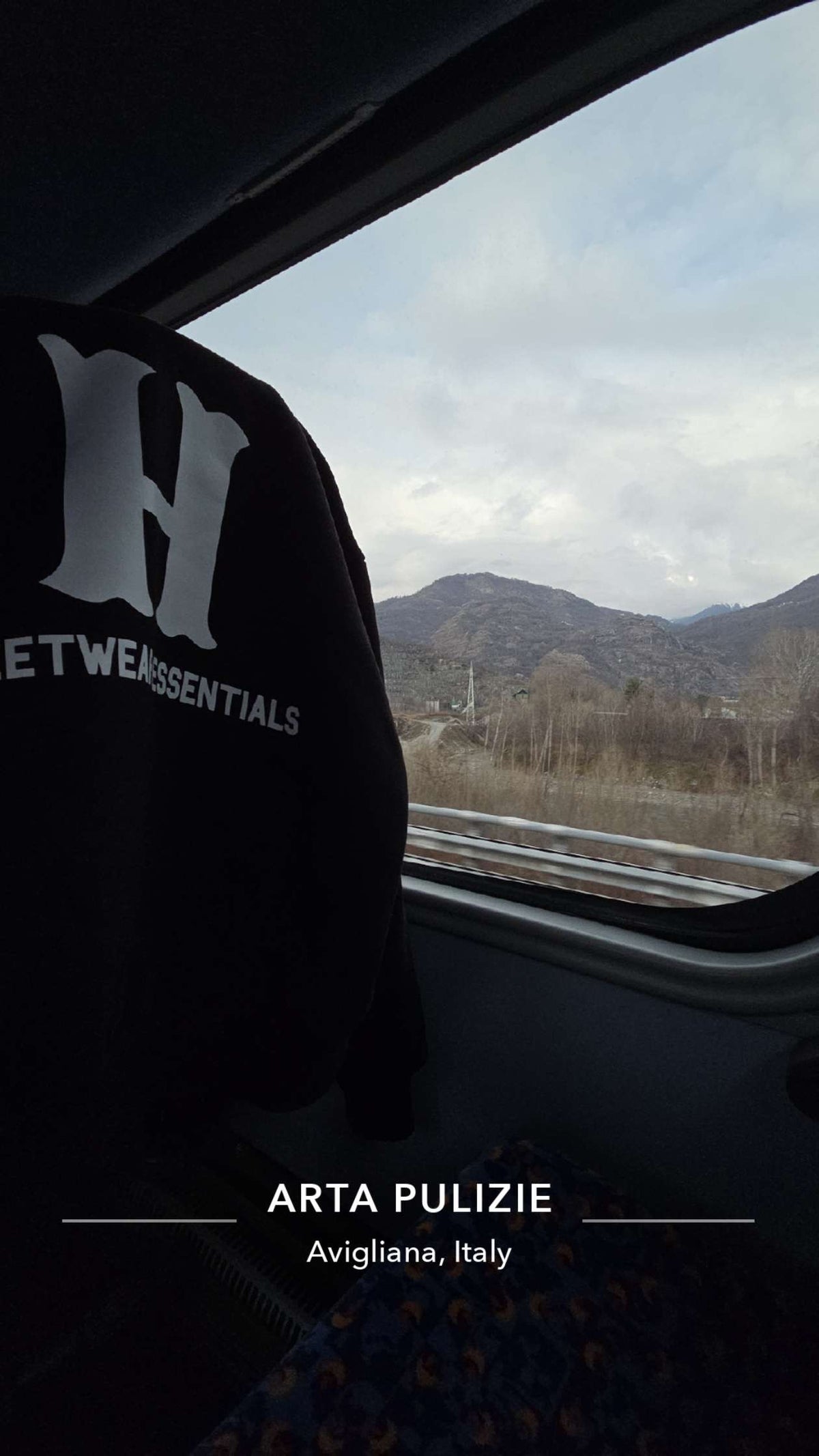 HBTM ‘BONE’ SE Hoodie